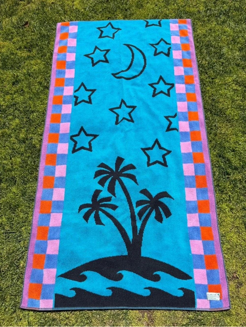 VTG Island Fun Neon Sign Style Beach Towel Palm Trees Celestial Stars 30x60 Nice